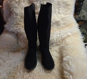 Bzees Black Heeled Boots NWT! SO COMFORTABLE!